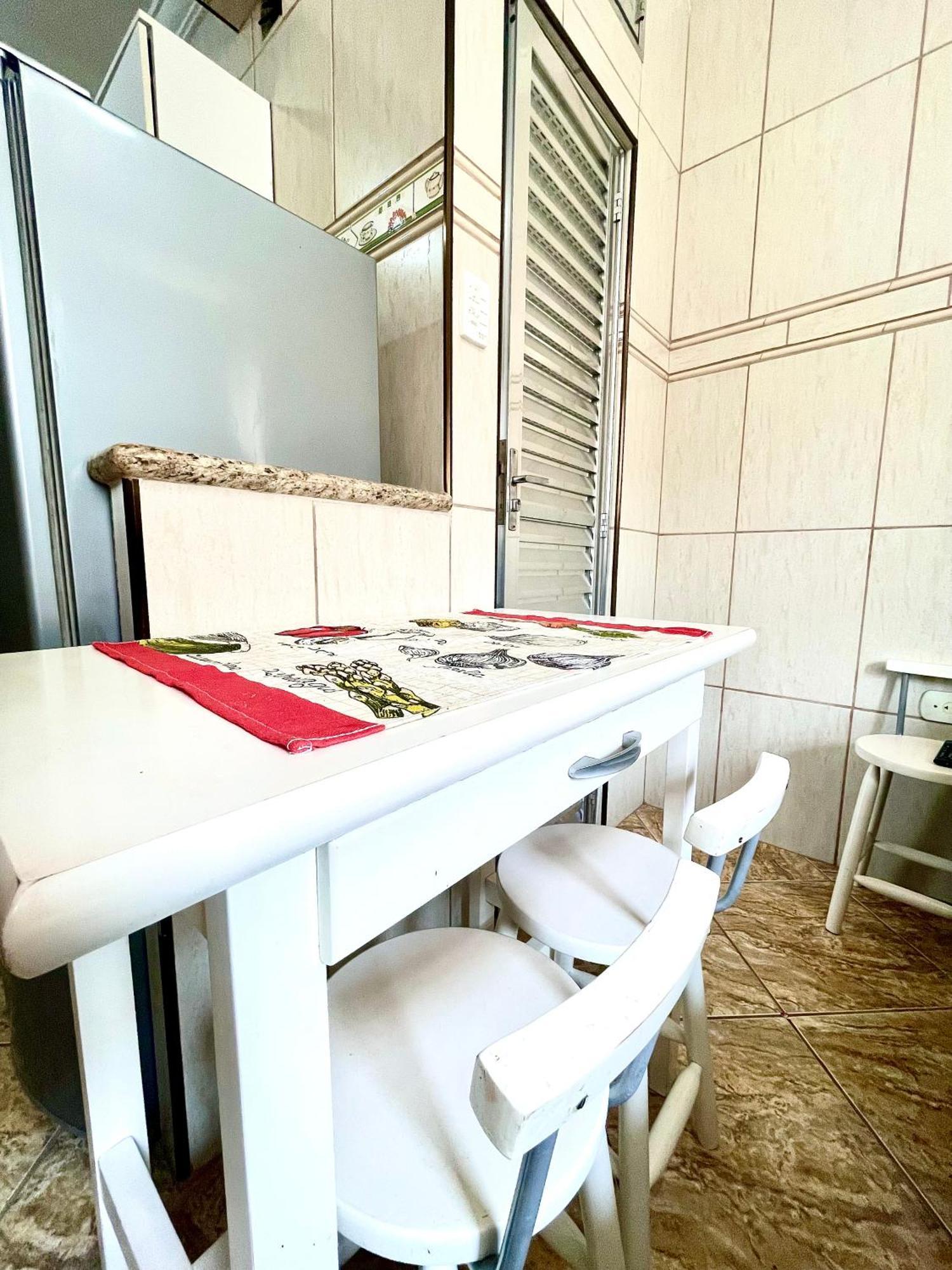 Kitinete Em Sao Vicente Appartement Buitenkant foto